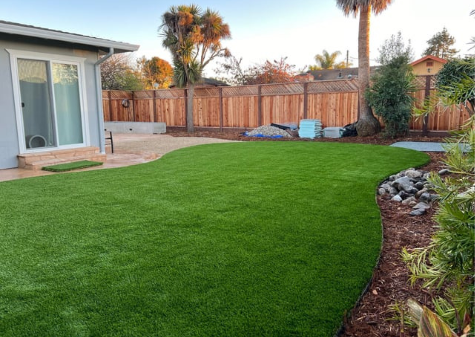 Untitled design_20251219_000538_0000